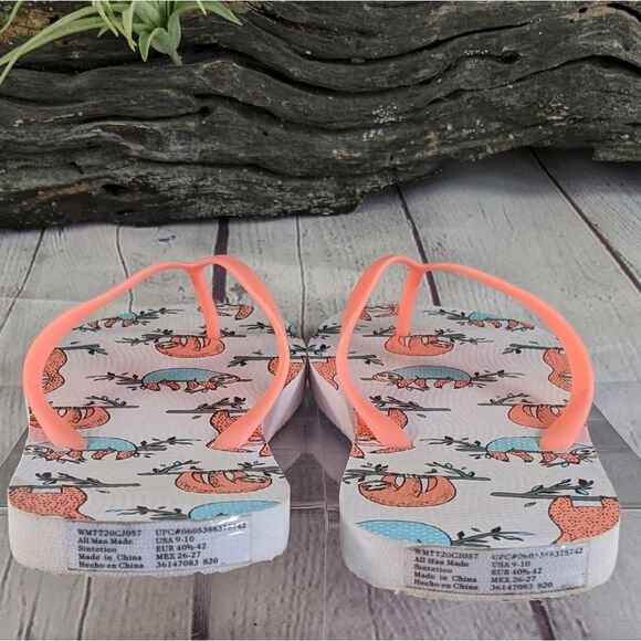 Cute Sloth Pattern Flip Flops - Size 9/10 - Picture 6 of 9